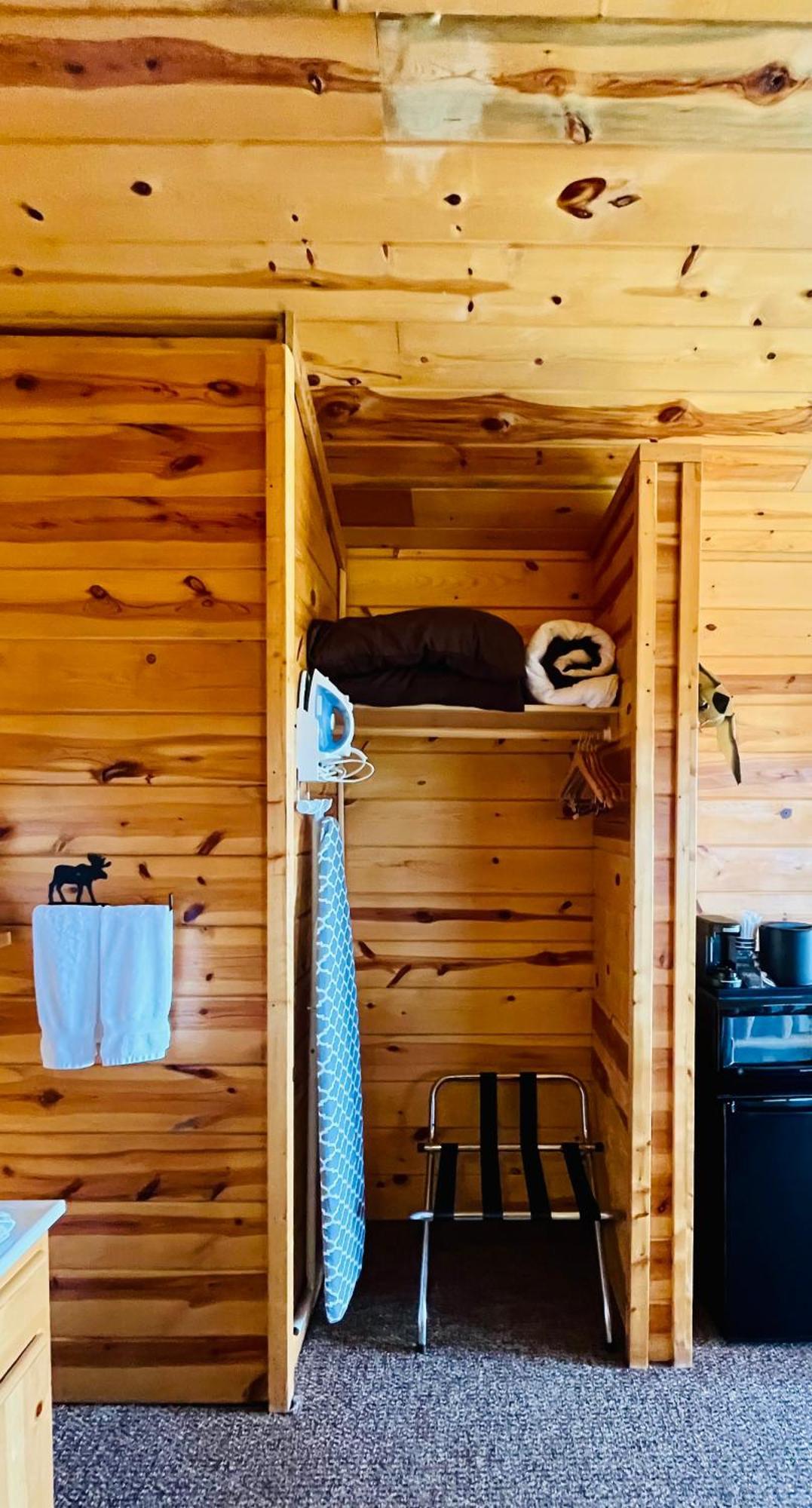 Badlands Frontier Cabins Wall Exterior foto