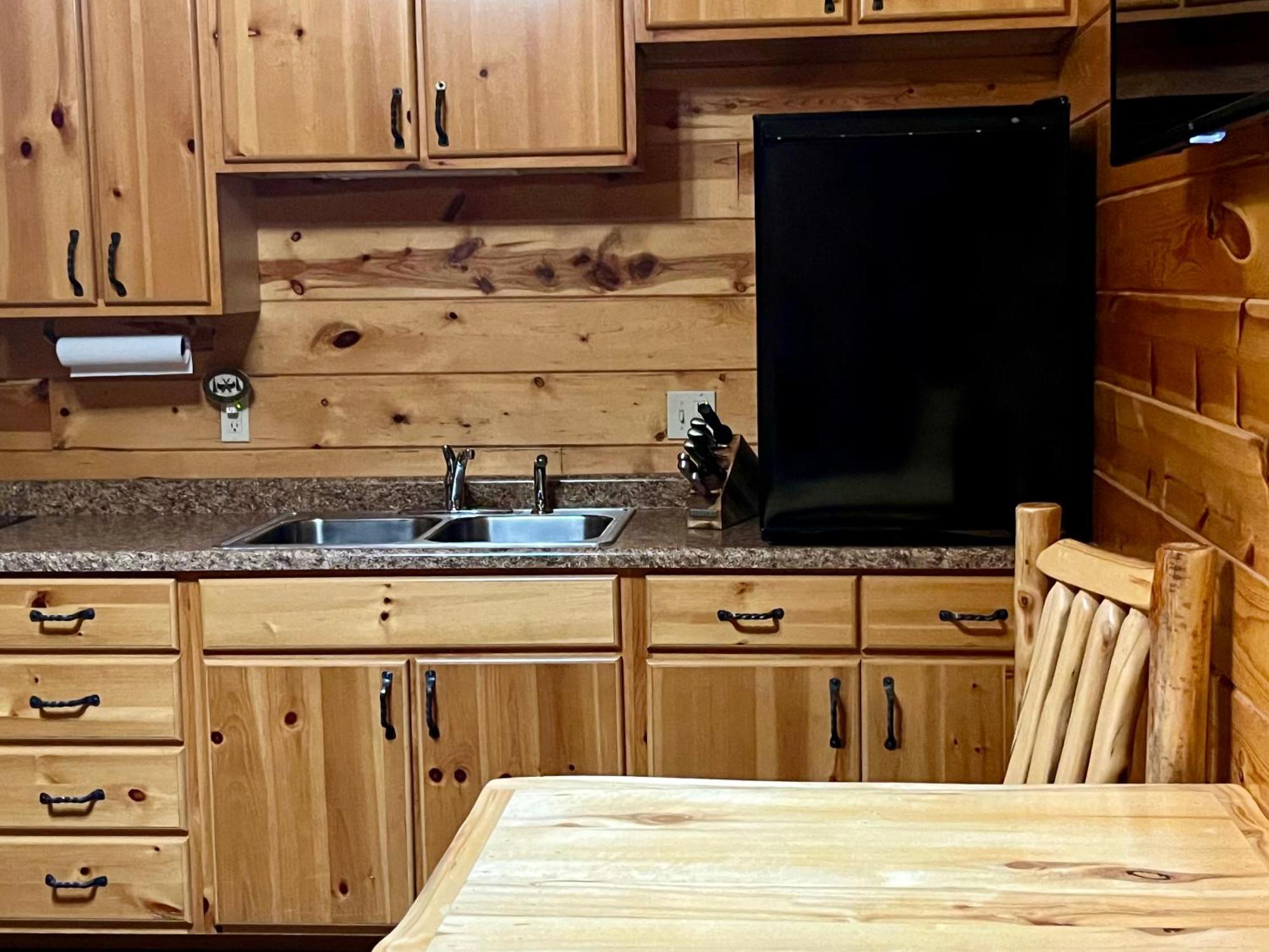 Badlands Frontier Cabins Wall Exterior foto